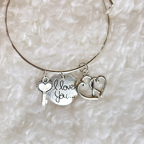 I love you bracelet ๐ - Picture 1 of 6